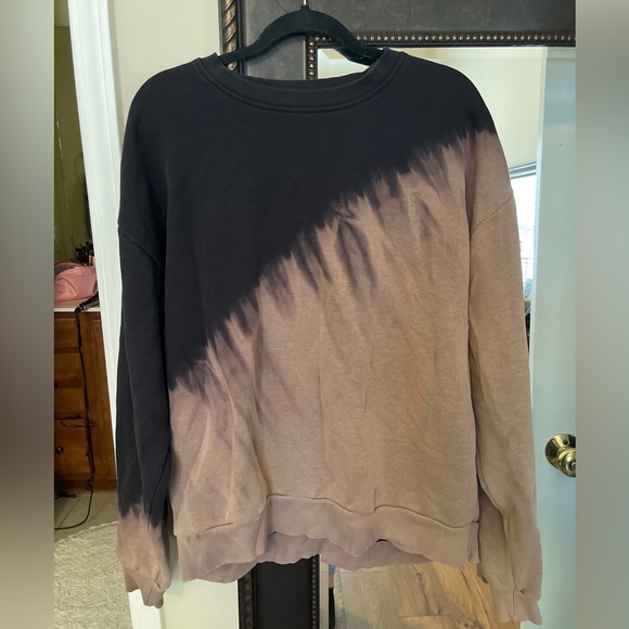 crewneck - Picture 1 of 2